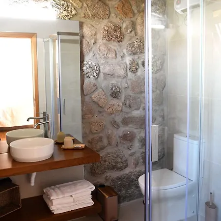 Casa Do Carvalho Farm stay *