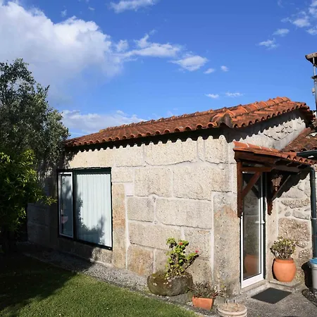 Alojamento de Turismo Rural Casa Do Carvalho Viatodos