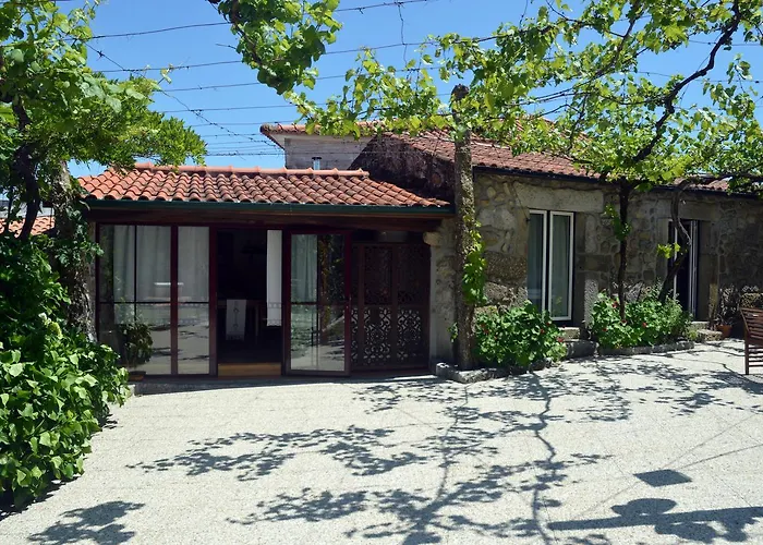 Casa Do Carvalho * Viatodos